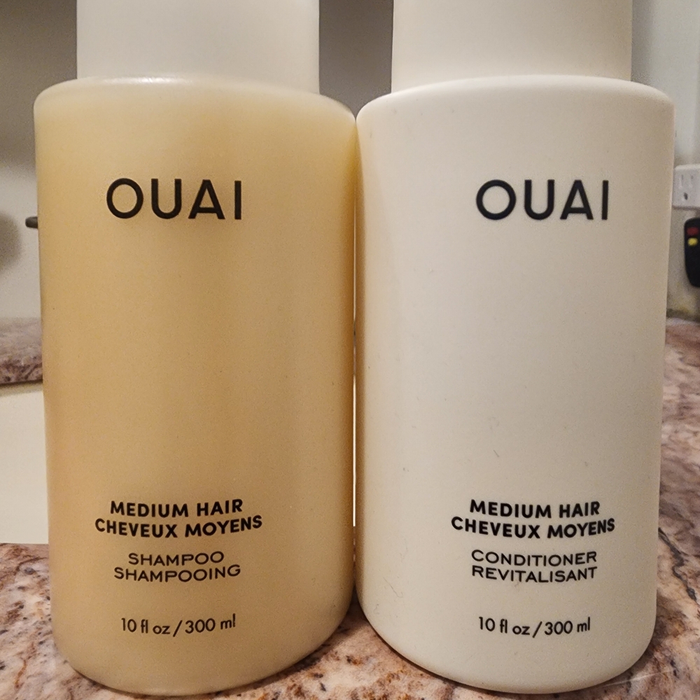 OUAI Medium Hair Set - Cream and White